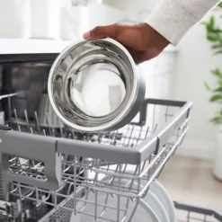 Frisco Insulated Two-Toned Non-Skid Stainless Steel Dog & Cat Bowl -Best Pet Supplies 257168 PT6. AC SS1800 V1615939340